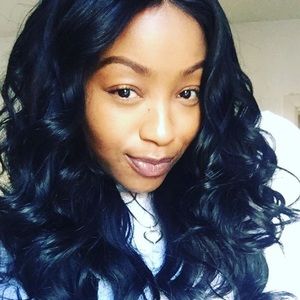 Meet your Posher, Kelli